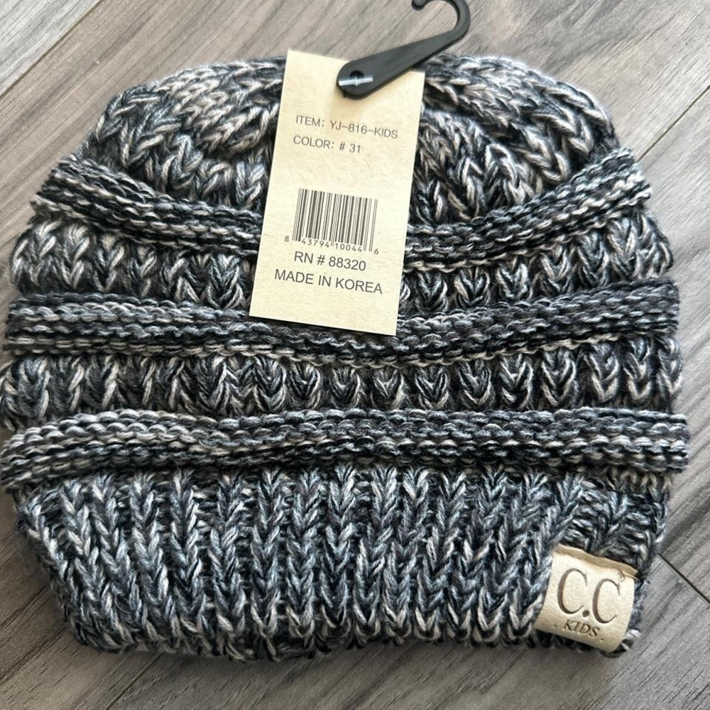 New Kids CC Beanie Grey/Black Beanie Hat